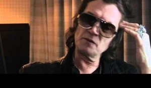 Glenn Hughes reveals in book: 'I went to the edge of the cliff of insanity'