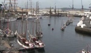 Les Tonnerres de Brest 2012 : Départ vers Douarnenez