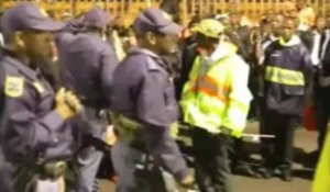 La police disperse une manifestation d'employés du Mondial