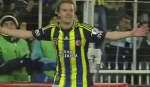 Le seul but de Milos Krasic à Fenerbahçe