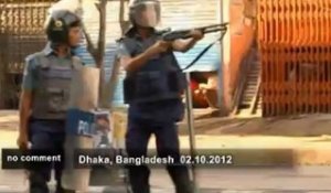 Au Bangladesh, les forces de l'ordre... - no comment
