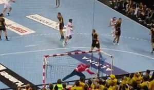Tir en appui de Mikkel Hansen - Chambéry vs PSG