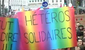 Large mobilisation à Paris en faveur du mariage homosexuel