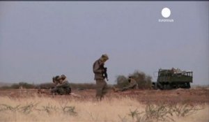 Les forces franco-maliennes contrôlent les accès de...