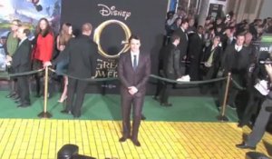 James Franco est fringant à la première du Monde Fantastique d'Oz