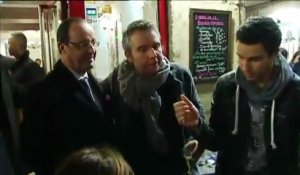 Une femme refuse de prendre une photo avec Hollande à Dijon