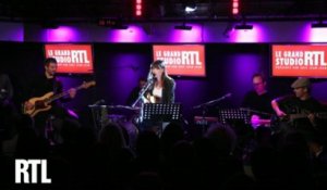 Carla Bruni - Mon Raymond en live dans Le Grand Studio RTL