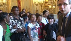 Des élèves du collège Georges-Politzer de La Courneuve reçus à l'Assemblée Nationale