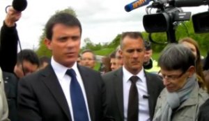 Inondations : Manuel Valls face aux habitants de Buchères