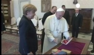 Angela Merkel rend visite au Pape François