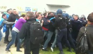 Manifestation des surveillants du centre pénitentiaire de Bourg-en-Bresse - 2013