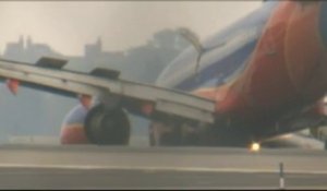 Dix blessés à New York après l'affaissement d'un Boeing à l'atterrissage
