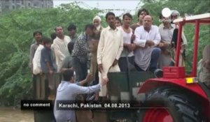 Des torrents d'eau à Karachi au Pakistan - no comment