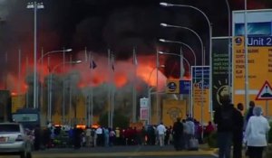Très gros incendie et explosions à Nairobi, à l'aéroport Jomo Kenyatta International au Kenya