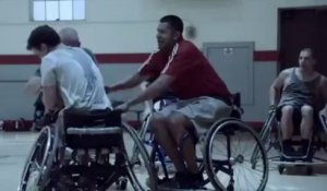 Basketteurs en fauteuil roulant - Publicité Guinness