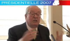 Présidentielle 2007 - Le Pen face aux lecteurs du Parisien : M. Le Pen, toujours sincèrement de gauche" ?"