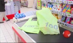 Auchan lance des sacs 100% recyclés