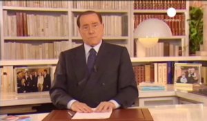 Italie : Berlusconi n'abandonnera pas la politique s'il...