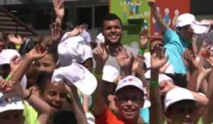 Jo-Wilfried Tsonga inaugure le Village Kinder