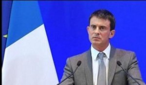 A Forbach, Valls parle sécurité et fait un pied de nez au FN - 08/10