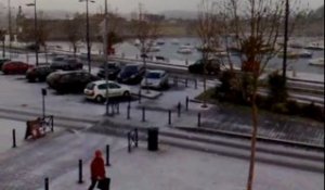 Concarneau (29). La neige envahit les quais