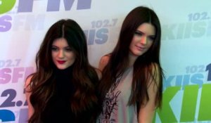 Kendall et Kylie Jenner nient avoir fait la fête avec de fausses pièces d'identité