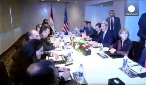Visite-éclair de John Kerry au Caire pour resserrer les liens américano-égyptien