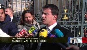 François Hollande hué : Manuel Valls accuse les "mouvements d'extrême-droite"