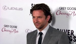 Bradley Cooper assiste à sa réunion de lycée