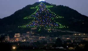 Le plus grand sapin de Noël du monde - Gubbio, Italie