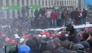 Ukraine : violents affrontements à Kiev entre la police et des opposants au gouvernement