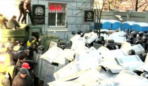 Très violentes manifestations à Kiev