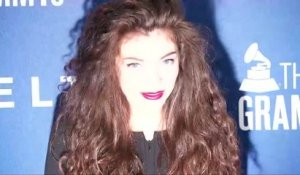 Lorde développera une ligne de rouge-à-lèvres pour MAC