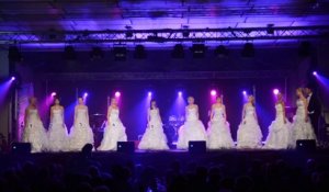 Puisieux : les candidates à Miss Sucre 2014 défilent en robe de mariée.