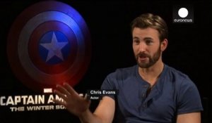 Captain America relève le bouclier
