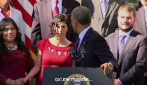 Obama rattrape une femme enceinte