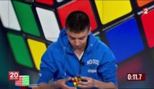 Il fait un Rubik's Cube en moins de 15 secondes en plein journal de 20h de France 2