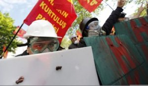 A Istanbul, les manifestants du 1er-Mai dispersés par des canons à eau et gaz lacrymogènes