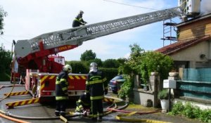 Violent feu de maison à Colleret