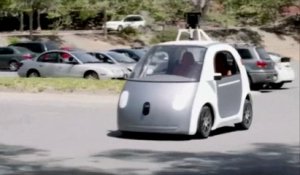 Google lance la fabrication de voitures sans conducteur