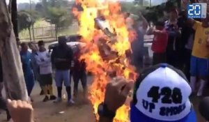 Manifestation anti-Fifa au campement d'Itaquero
