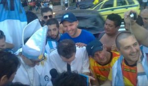 Mondial 2014 : les Argentins prient avec un "faux" pape François