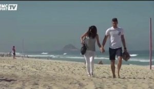Football / Olivier Giroud à la plage avec sa femme - 26/06