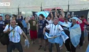 Football / Les Argentins, fous de Messi - 30/06