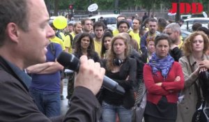 150 intermittents devant l'Opéra Bastille