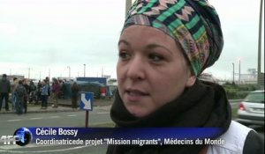 Calais: trois camps de migrants évacués
