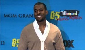 Kanye West se plaint d'un papier toilette trop rêche