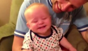 Bebe Mange De La Glace Pour La Premiere Fois Sur Orange Videos