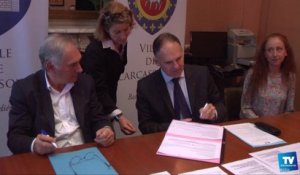 La Mairie de Carcassonne et la Préfecture de l'Aude signent la charte "Label Fête" :