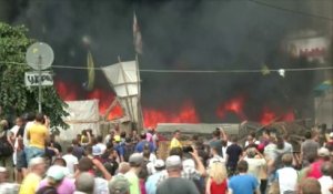 Kiev : les Ukrainiens démontent les barricades du Maïdan